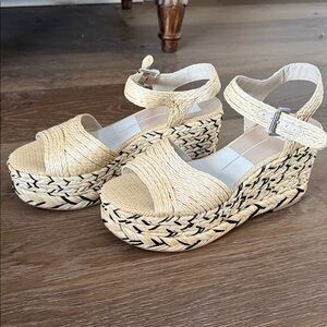 Dolce Vita Tiago sandals Never Worn